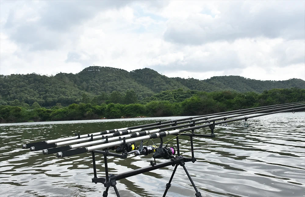 BIUTIFU Surf Rod 5.3/5.0/4.5/4.2/3.9m Telescopic Fishing Travel Spinning Power 60-200g Throw Surfcasting Shore Casting Pole