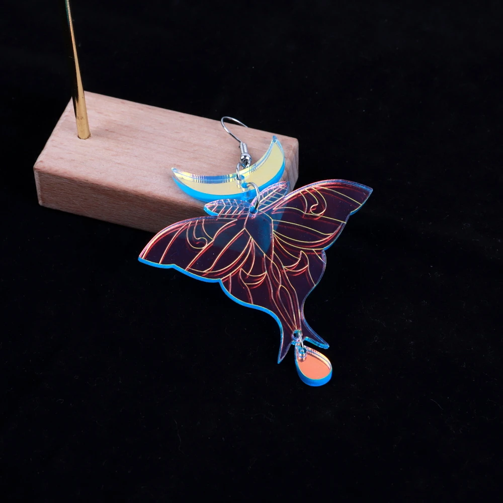 New Iridescent Luna Moth Laser Acrylic Earrings for Women 2023 Cute Butterfly Drop Dangle Earring Statement Jewelry Gifts