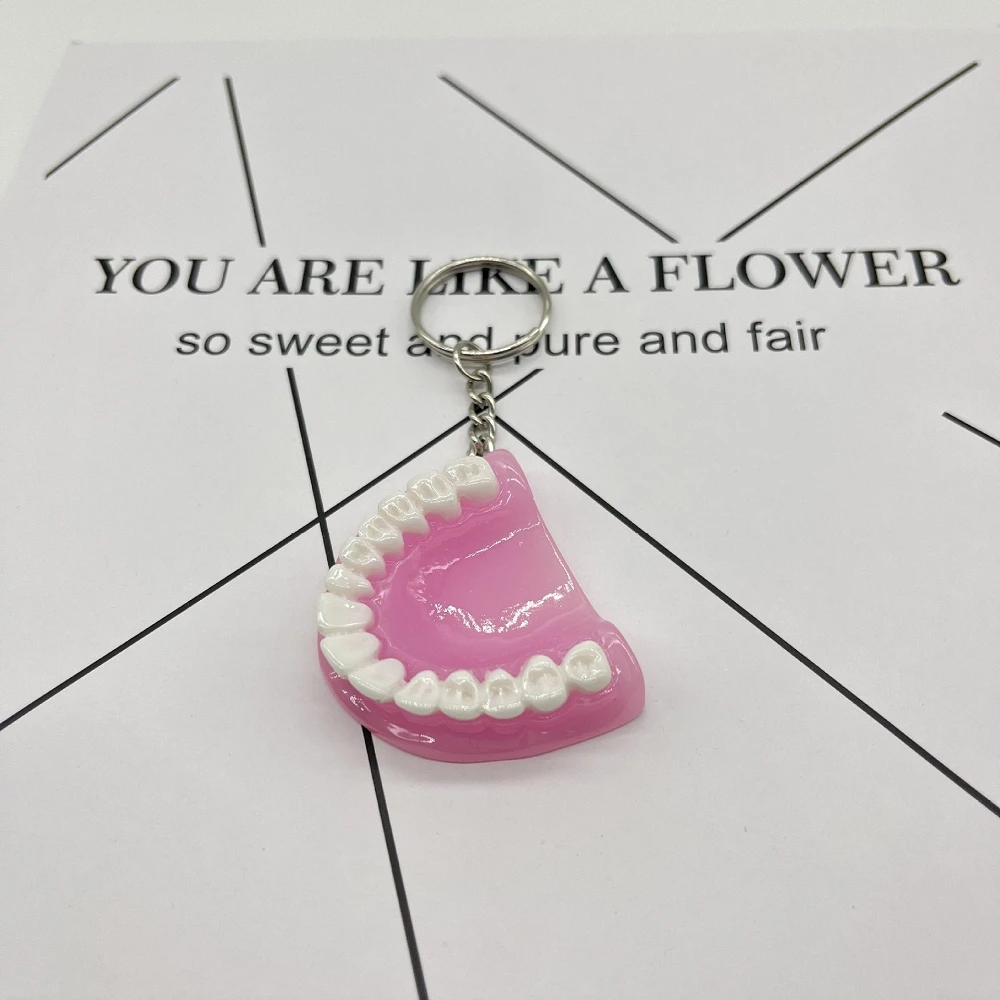 Funny Resin Tooth Key Chain Dentist Pendant Simulation Mini Denture Keychain for Bag Hanging Ornament Car Key Rings Gifts