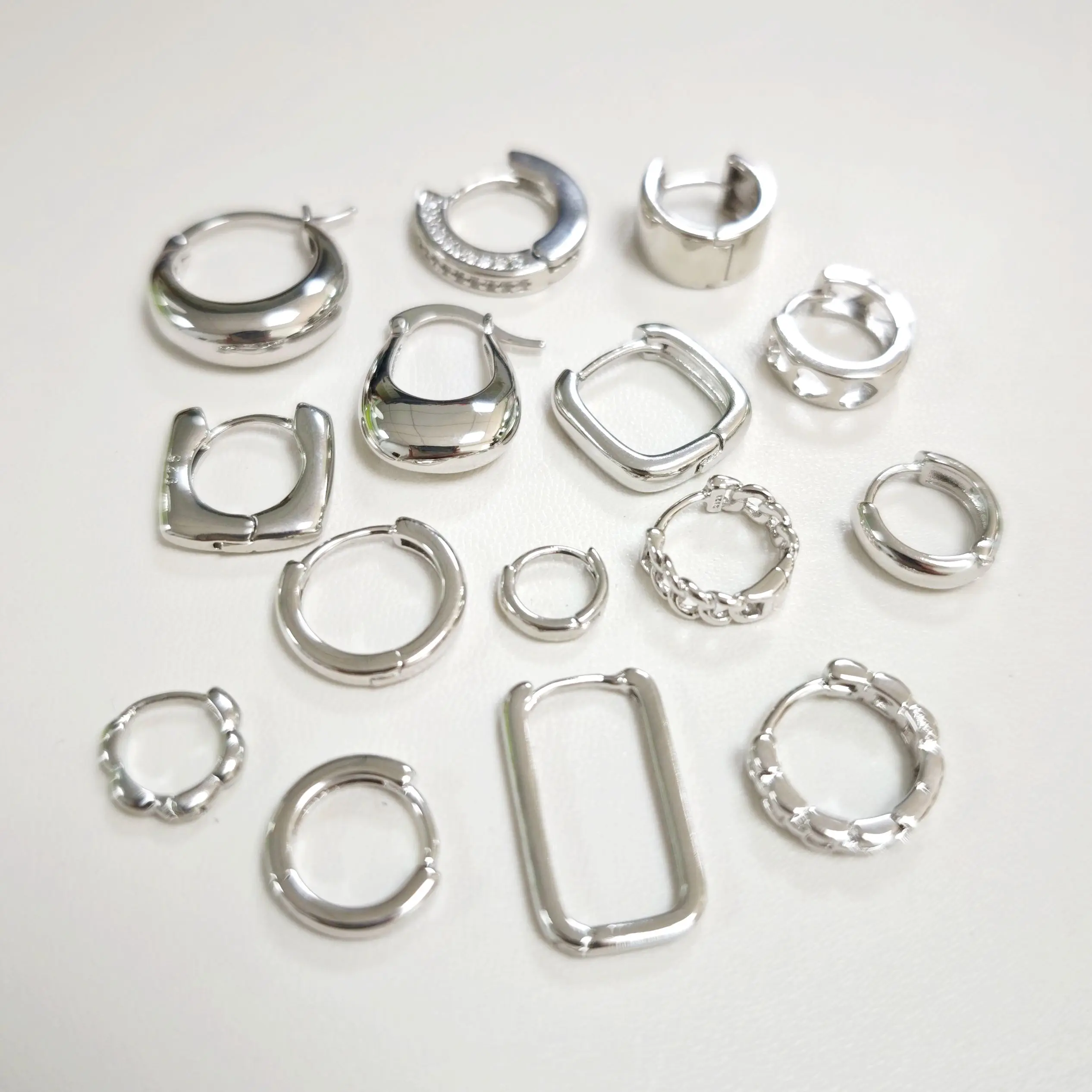 925 Sterling Silver Needle Fashion Small Hoop Earring for Women Mini Round Earrings Party Cartilage Piercing Jewelry Wholesale