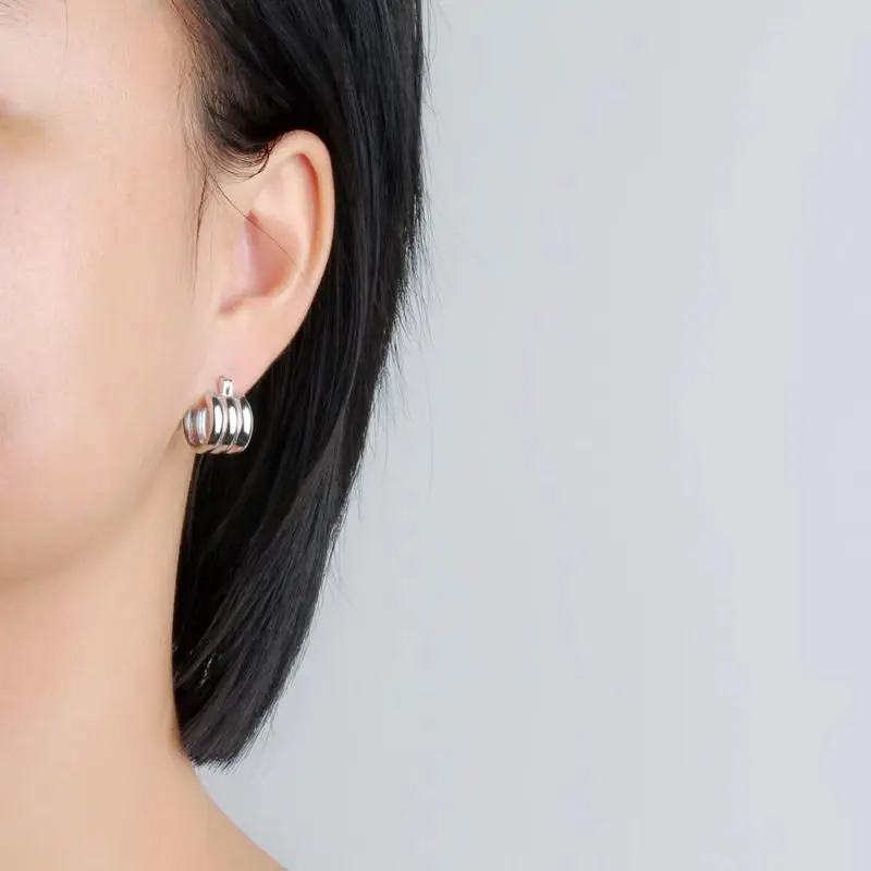 925 Sterling Silver Needle Fashion Small Hoop Earring for Women Mini Round Earrings Party Cartilage Piercing Jewelry Wholesale