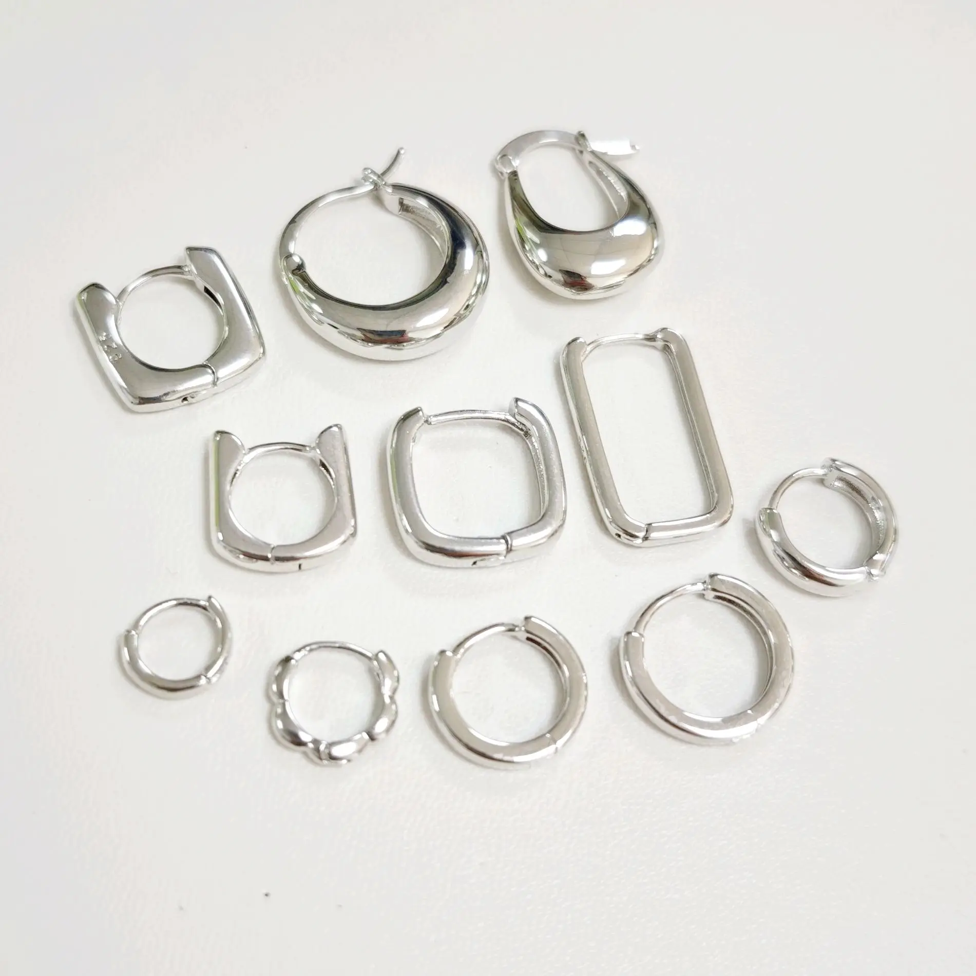 925 Sterling Silver Needle Fashion Small Hoop Earring for Women Mini Round Earrings Party Cartilage Piercing Jewelry Wholesale