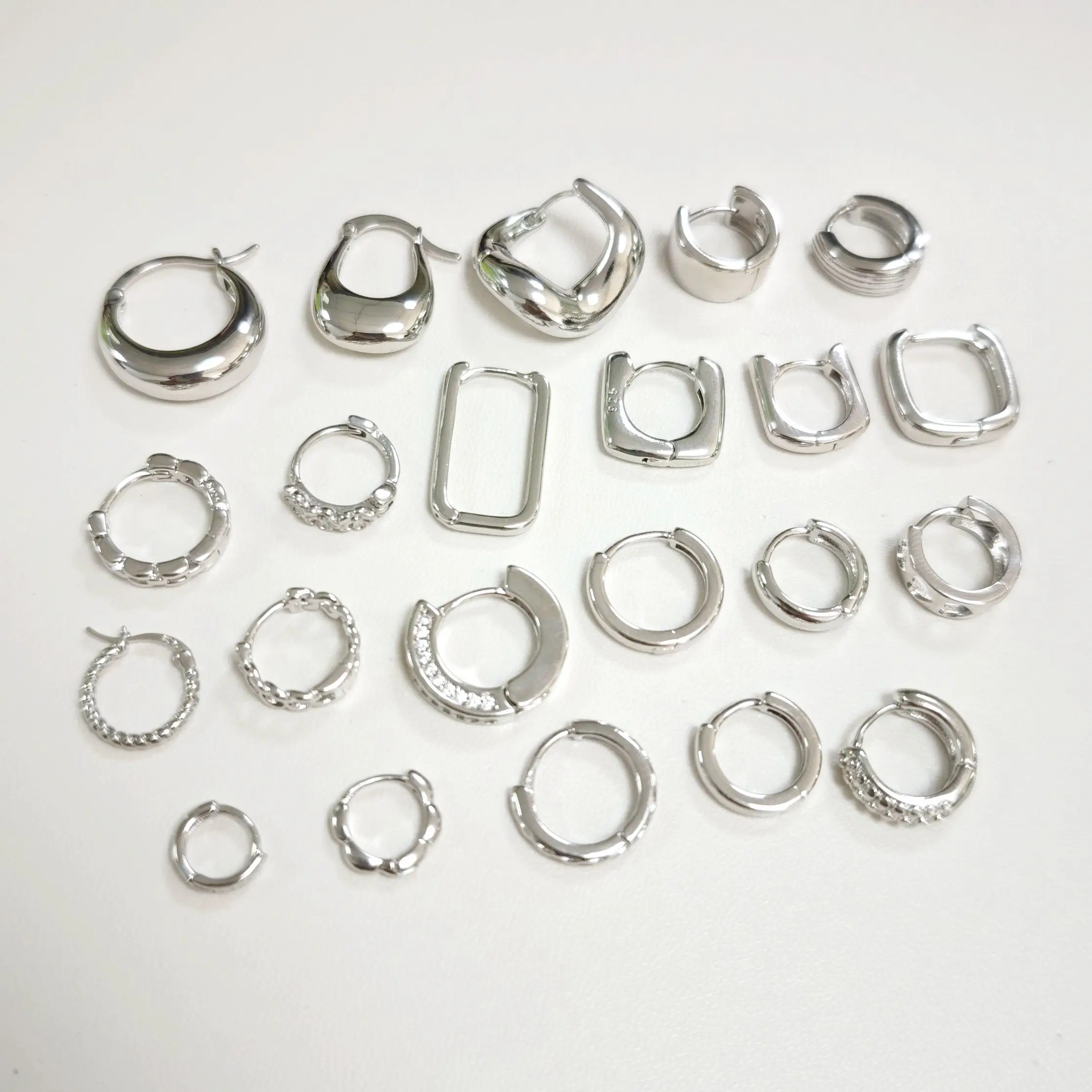 925 Sterling Silver Needle Fashion Small Hoop Earring for Women Mini Round Earrings Party Cartilage Piercing Jewelry Wholesale