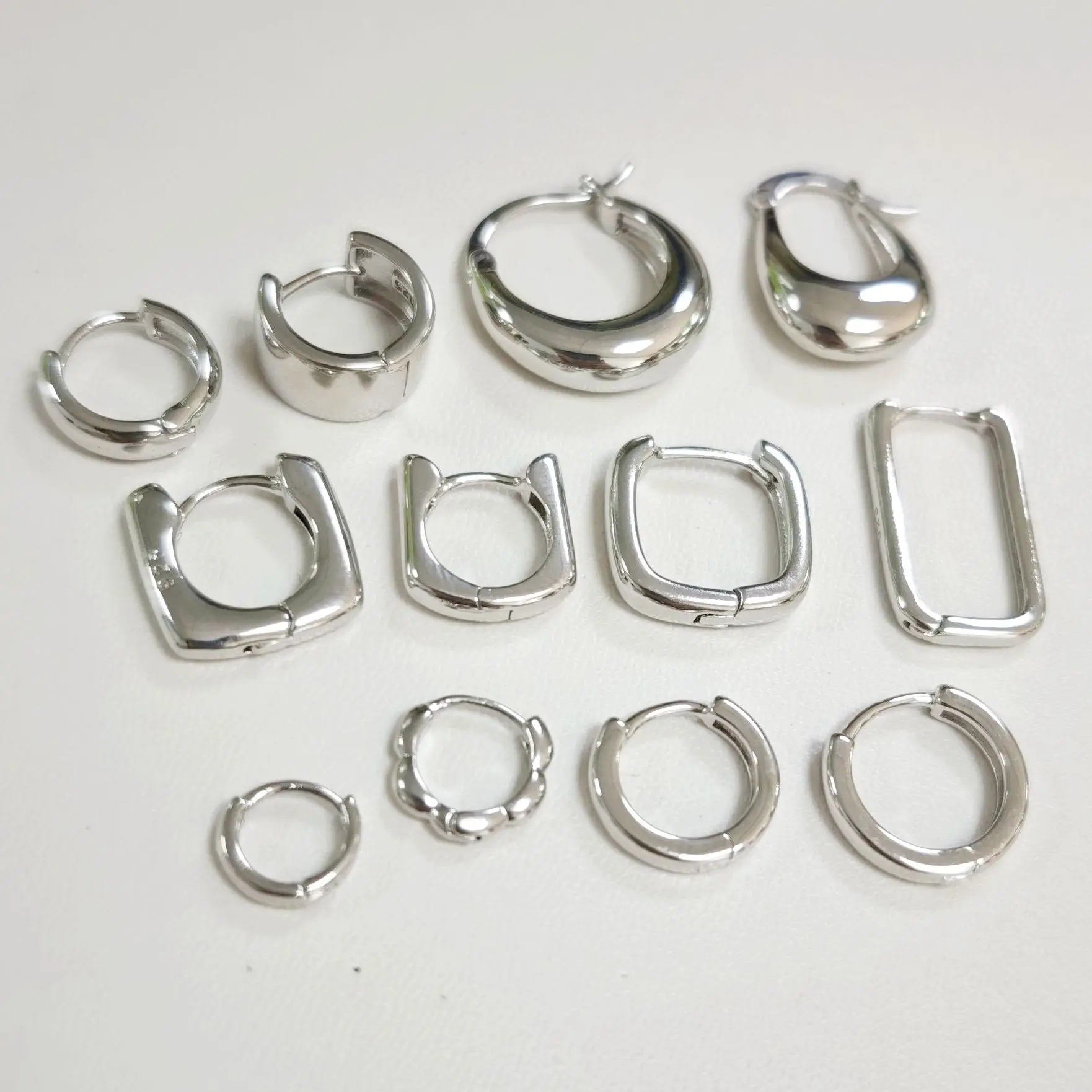 925 Sterling Silver Needle Fashion Small Hoop Earring for Women Mini Round Earrings Party Cartilage Piercing Jewelry Wholesale