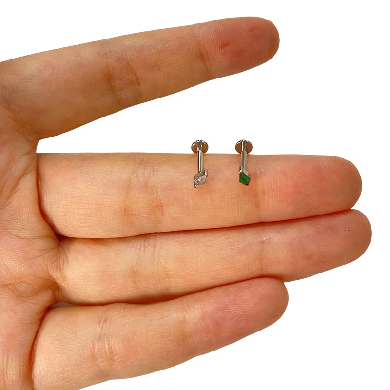 ASTM F136 Titanium rhombus EAR PIERC Zircon Paved Top Thread ear rings Cartilage Tragus Earrings Lip Stud Helix Piercing Jewelry