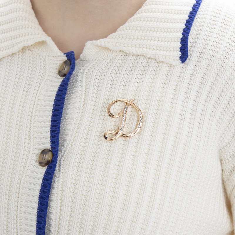 Women Luxury Letter Brooch Pins In Gold Color Rhinestones Crystal English Alphabet Metal Pins Cute Jewelry Accessories Gift