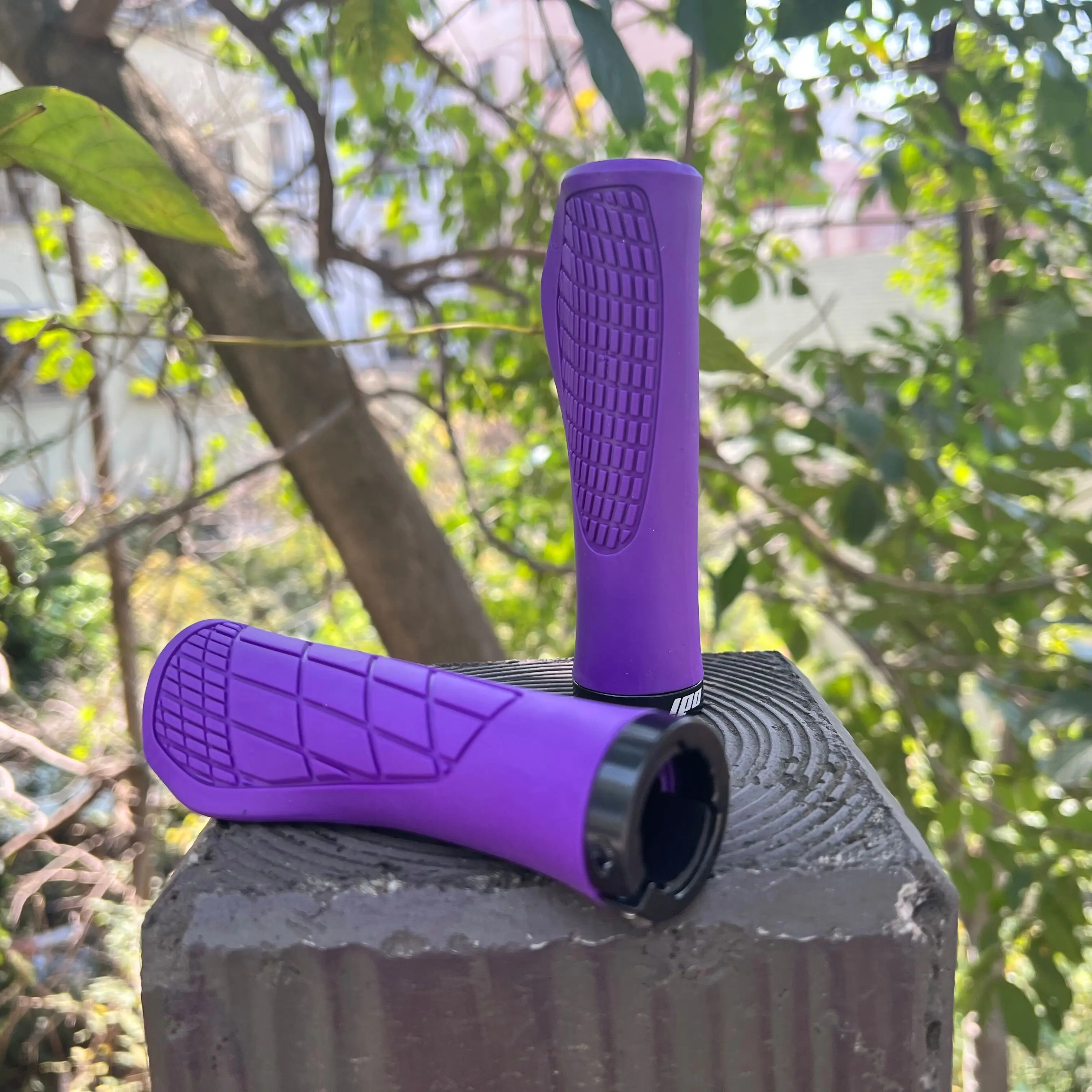 ODI MTB Bicycle Grips Shockproof Bike Handlebar Cover Anti-Slip Lockable Grips Ergonomic Cycling Rubber Ball Handle Grips