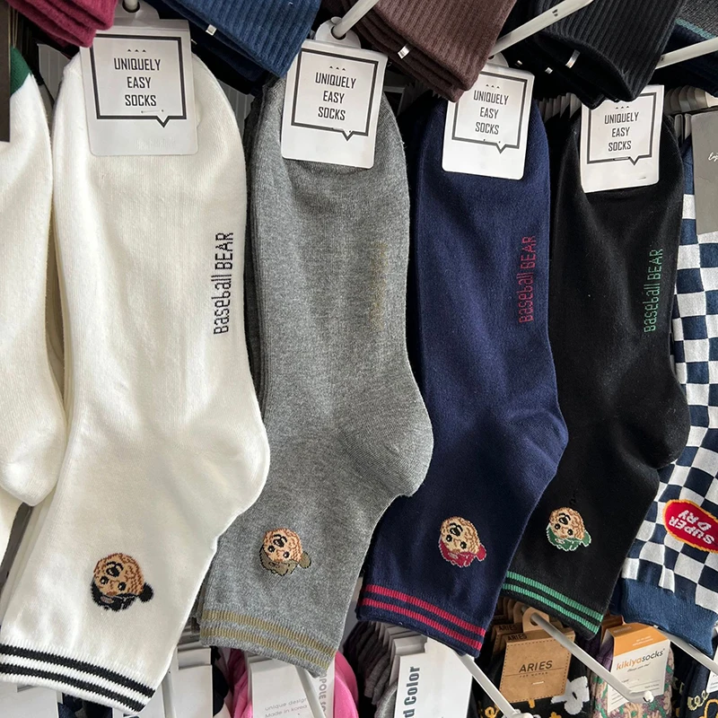 Good Quality Cartoon Gentleman Bear Men's Socks Cotton Harajuku Style Sport Boys Skateboard Novelty Breathable Christmas Gifts