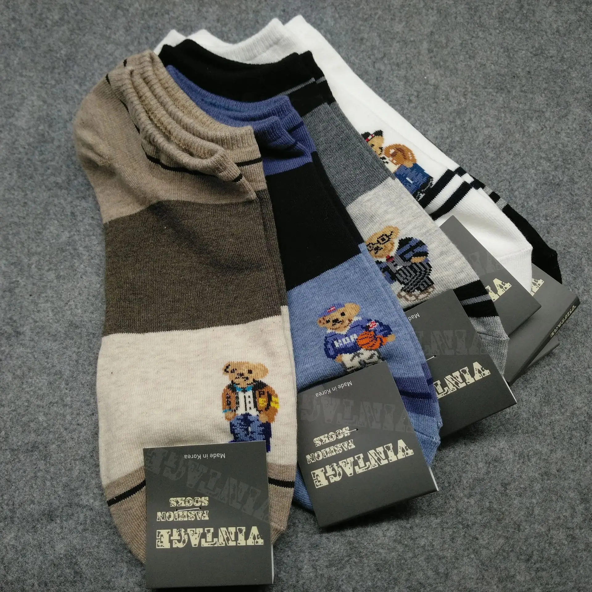 Good Quality Cartoon Gentleman Bear Men's Socks Cotton Harajuku Style Sport Boys Skateboard Novelty Breathable Christmas Gifts