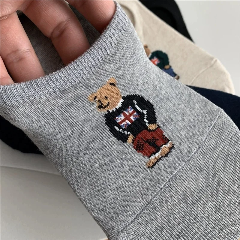Good Quality Cartoon Gentleman Bear Men's Socks Cotton Harajuku Style Sport Boys Skateboard Novelty Breathable Christmas Gifts