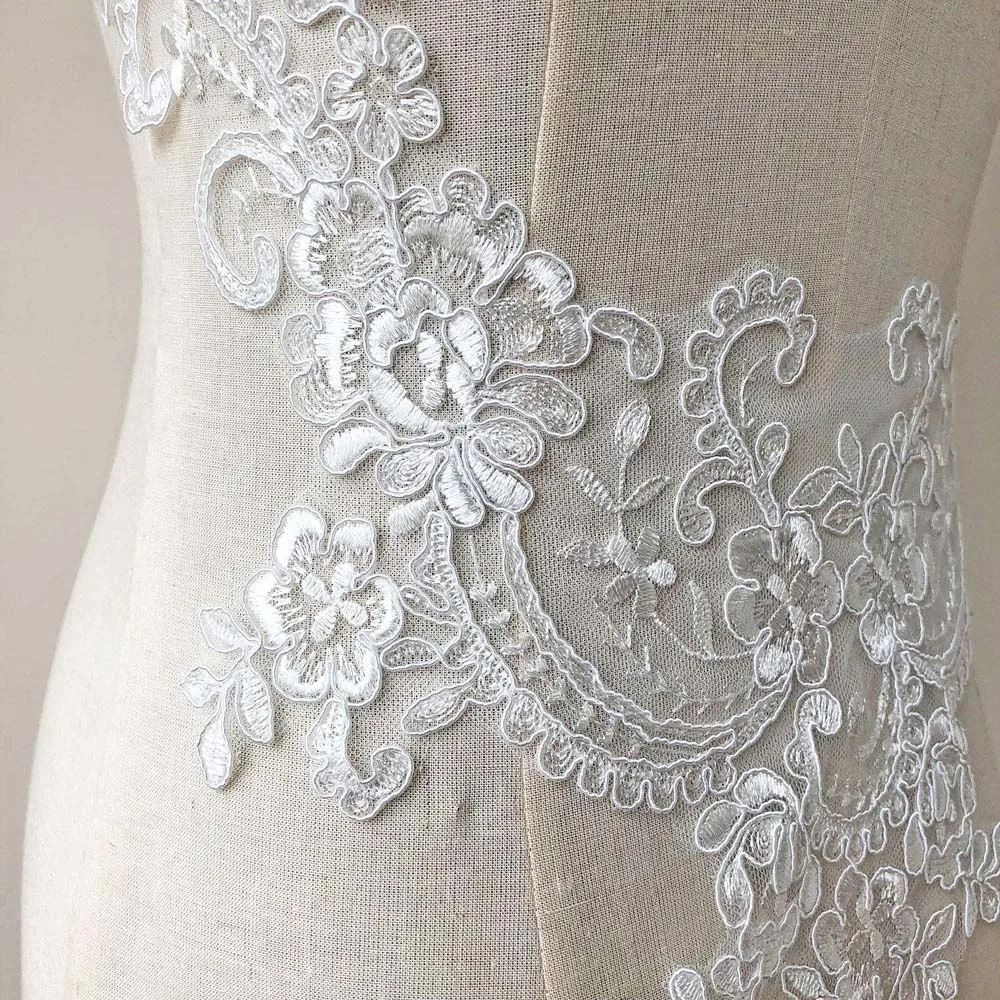 1 Piece Embroidered Lace Fabric Patch Sewing Dress Neckline Collar Applique Wedding Gown Decoration DIY Repair
