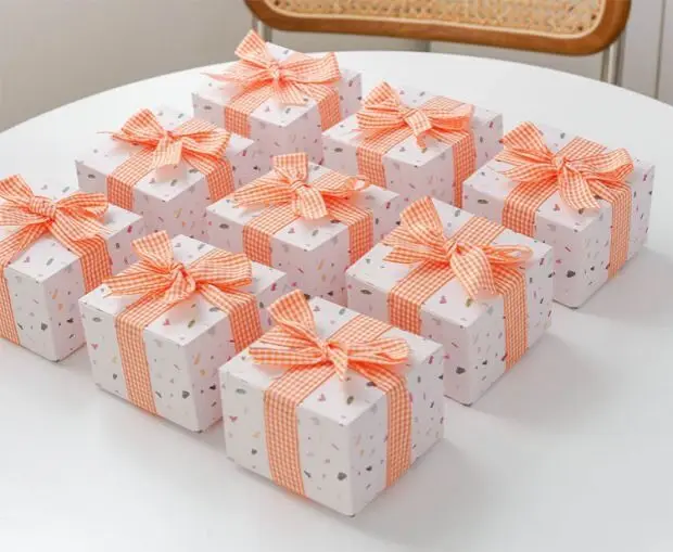 Kraft Paper Box Candle Lipstick Perfume Cosmetics Cake Candy Gift Packaging Wedding Birthday Party Favor DIY Biscuit Baking DIY