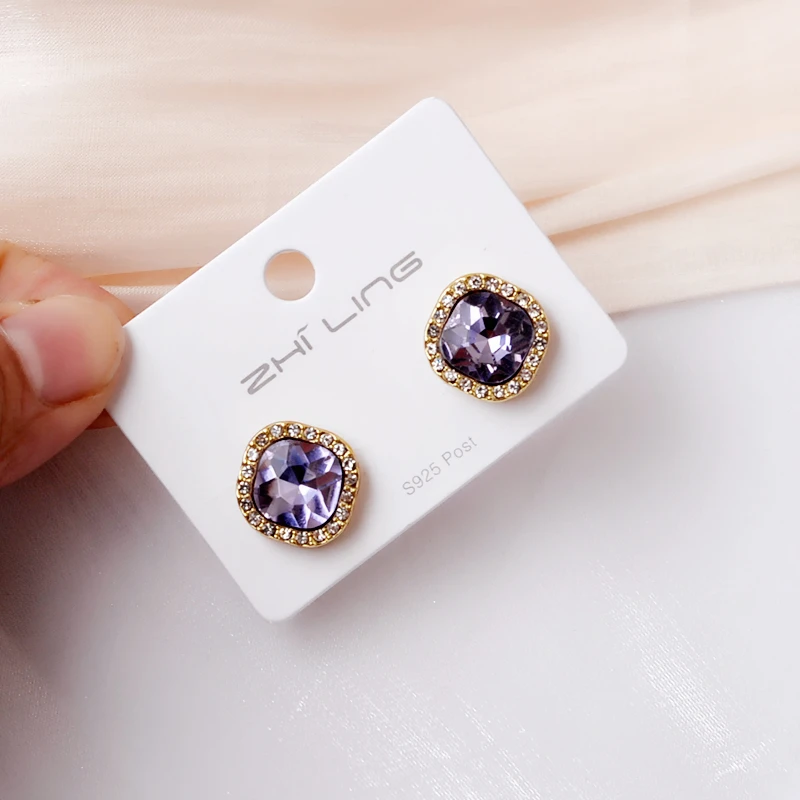 New Irregular Mussel Stud Earrings Women Unique Personality Small Flower Leaf Pearl Heart Earrings Wedding Jewelry Birthday Gift