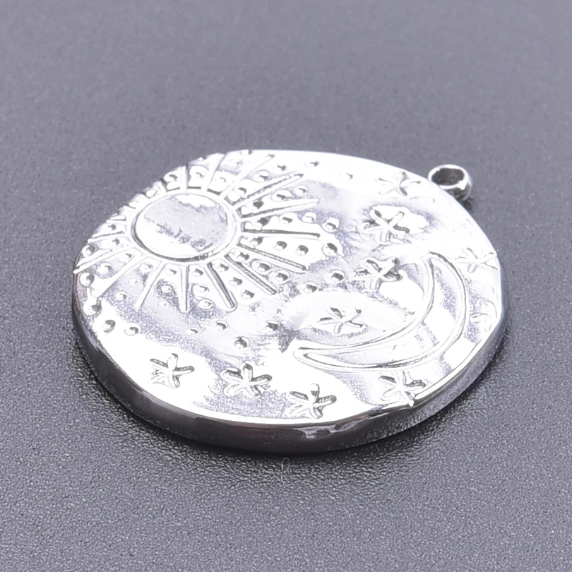 Luna Moon 100% Stainless Steel Charms For Jewelry Making Supplies Curved Month Pendant Silver Color Fashion Charms In Bulk Gifts