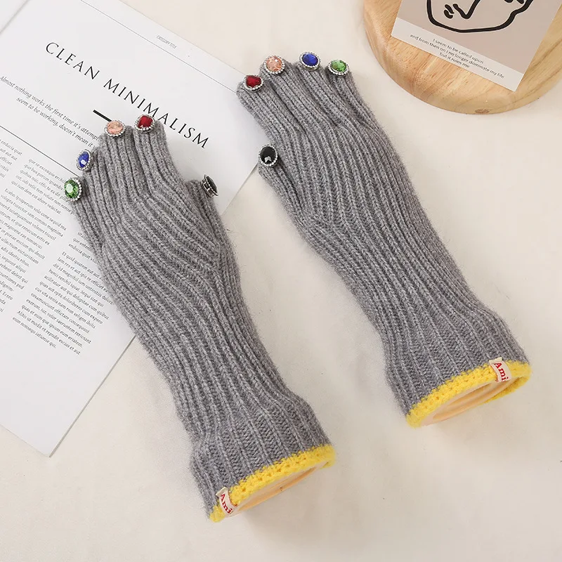 Women Winter Warm Knitted Full Finger Gloves Solid Wool Luxury Rhinestone Girl Fashion Touch Screen Mittens Female Drving