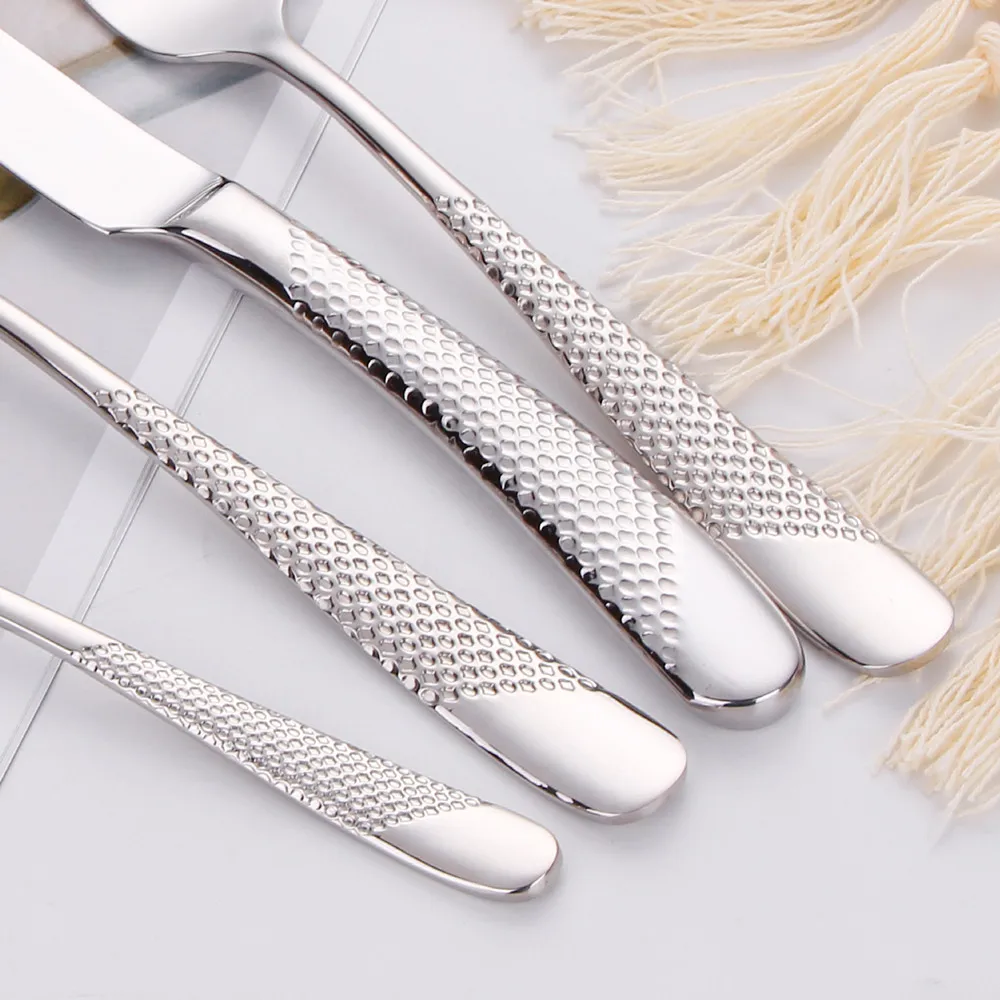 7.95“ Food Grade Stainless Steel 304 Gold Plated Dinner Forks Set Dishwasher Safe Salad Fork Table Fork Set With Hammered Handl