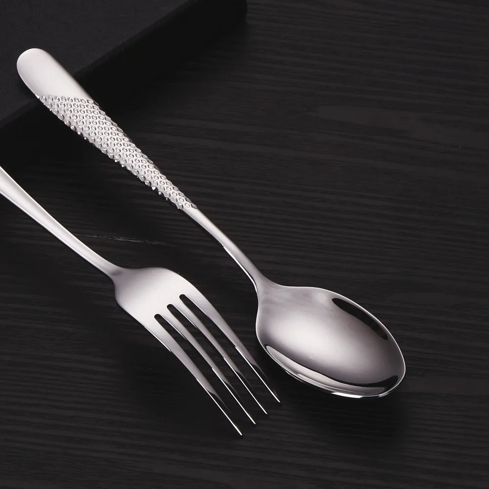 7.95“ Food Grade Stainless Steel 304 Gold Plated Dinner Forks Set Dishwasher Safe Salad Fork Table Fork Set With Hammered Handl