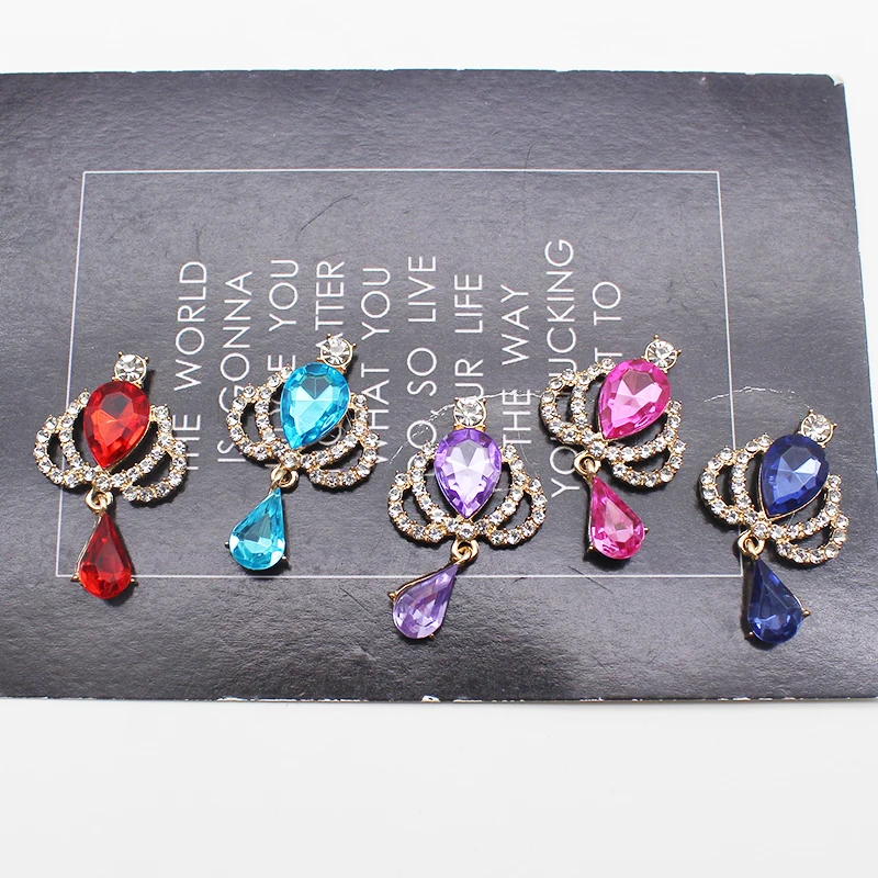 10 New 23 * 38mm Alloy Rhinestone Acrylic Brooch Fashion Gorgeous Party Holiday Wine Glass Creative Pendant