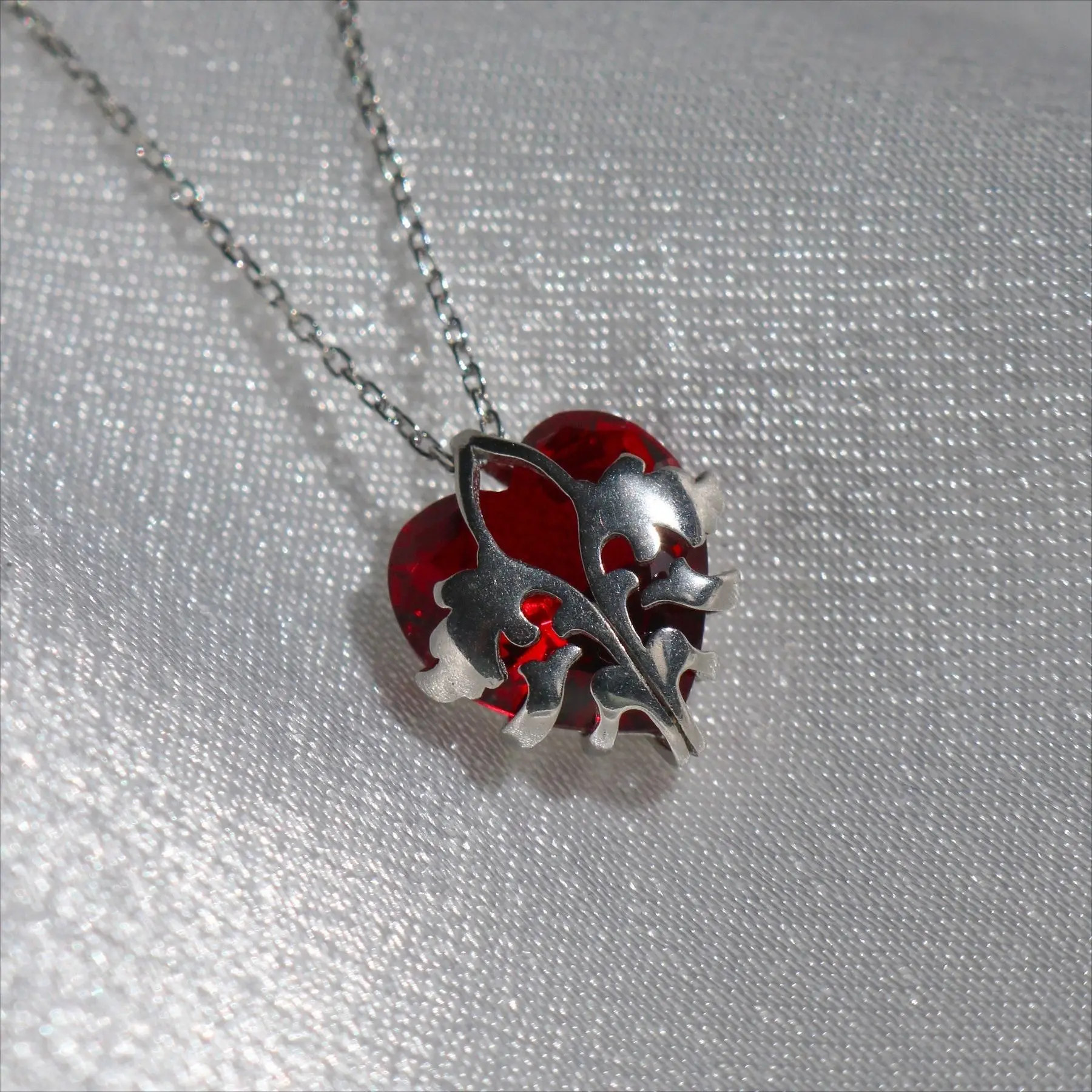 Bloom Heart Necklace, Jewelry For Woman Girl, Romantic Party Wedding Accessories, Red Peach Heart Pendant, Gold Plated,Choker