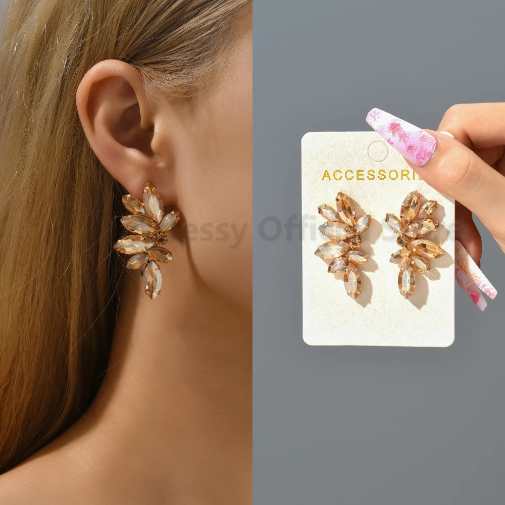 2025 Luxury Green Rhinestone Piercing Earrings For Women Vintage Geometric Wings Pendientes Elegant Statement Jewelry Wholesale