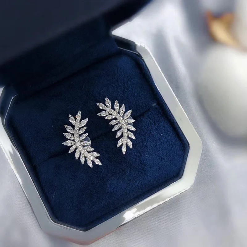 Huitan Small Fresh Leaves Earrings with CZ Stone Aesthetic Jewelry for Women Silver Color Fashion Earrings Wedding Accessories
