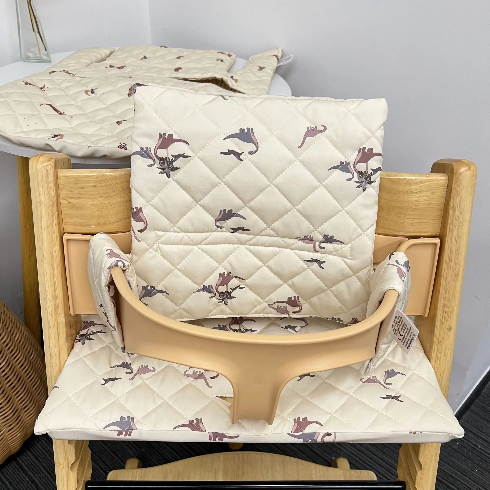 Baby Dining Chair Cushion Autumn And Winter Going Out Portable Non-Slip Integrated Cushion Baby Eating Growth Chair Accessories