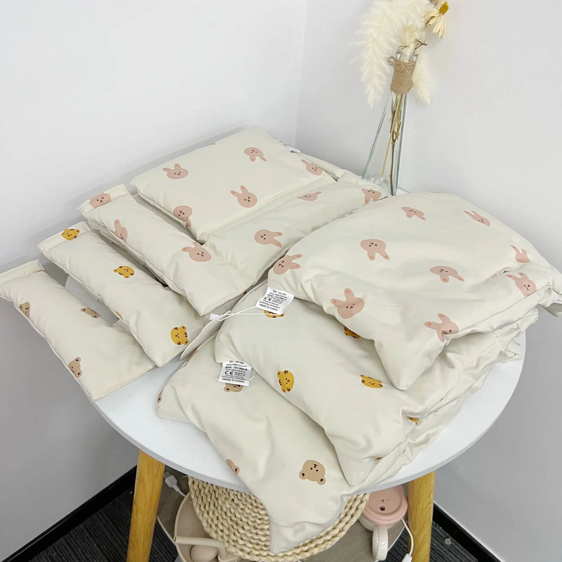 Baby Dining Chair Cushion Autumn And Winter Going Out Portable Non-Slip Integrated Cushion Baby Eating Growth Chair Accessories