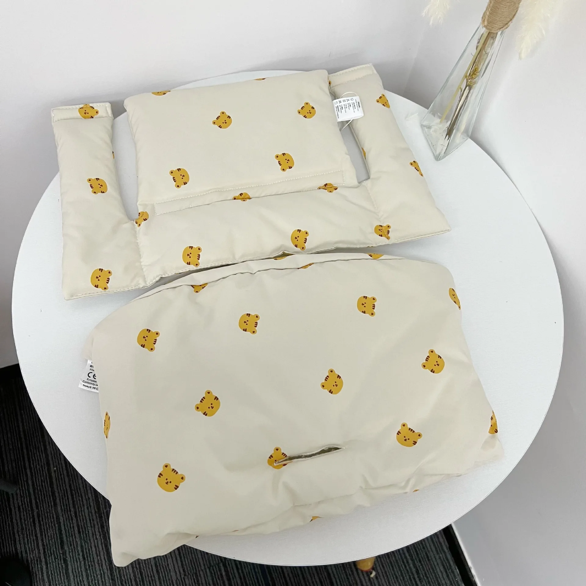Baby Dining Chair Cushion Autumn And Winter Going Out Portable Non-Slip Integrated Cushion Baby Eating Growth Chair Accessories