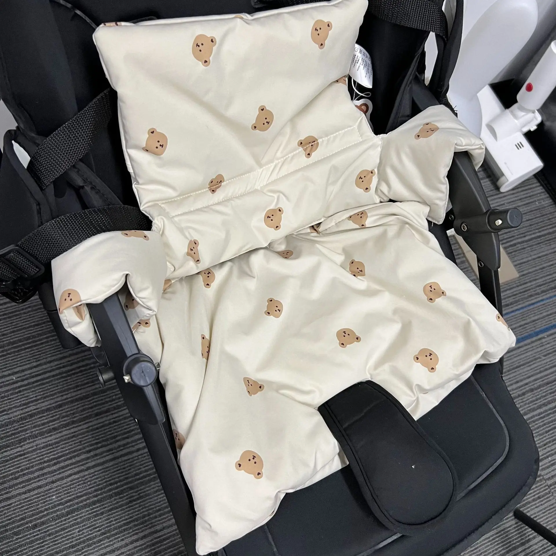 Baby Dining Chair Cushion Autumn And Winter Going Out Portable Non-Slip Integrated Cushion Baby Eating Growth Chair Accessories