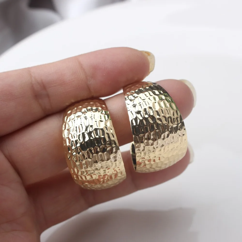 New Fashion Exaggerate Big C Shaped Gold Color Drop Earrings Brincos Simple Party Round Loop Earings for Women Jewelry Wholesale