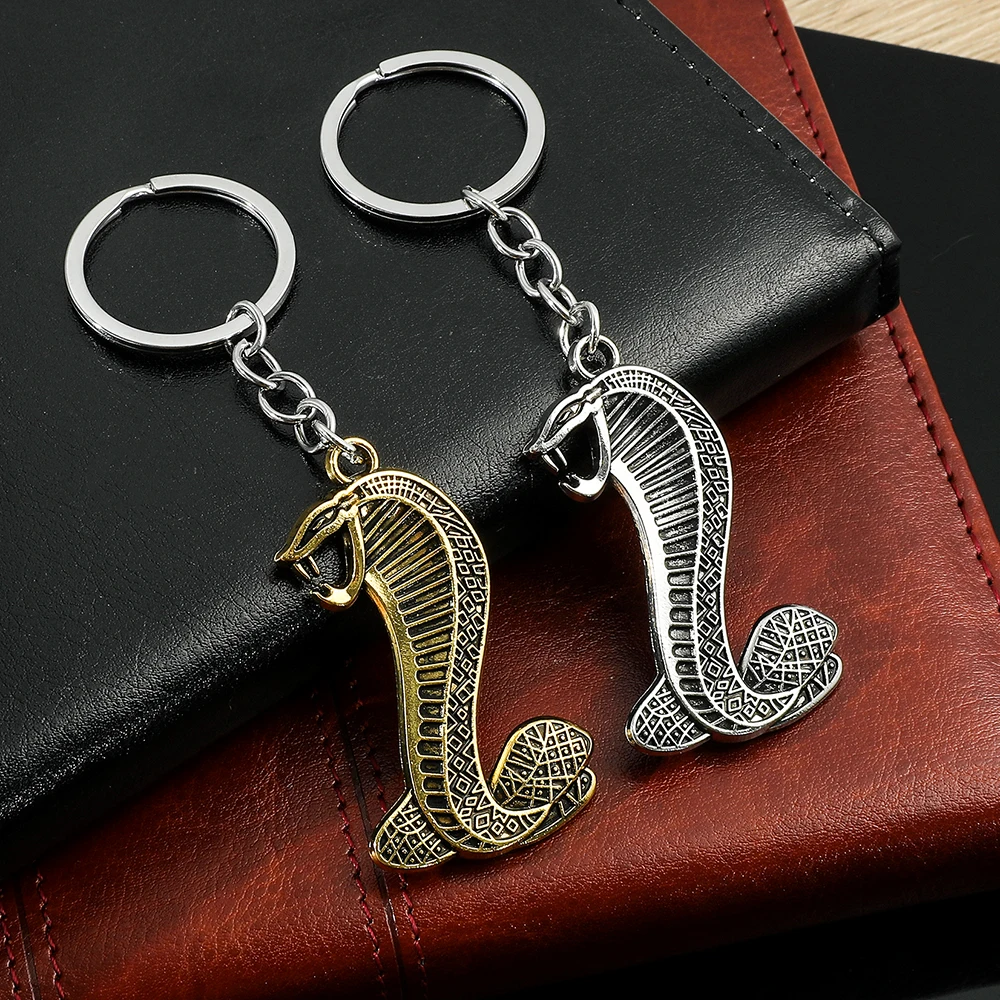 Fashion Metal Key Ring Auto Keychain Snake Shape Key Chain Fit For Ford Mustang GT Cobra Chaveiro Llavero Key Holder Car Styling