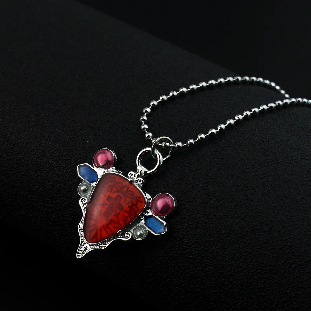 Anime JoJos Bizarre Adventure Necklace Red Stone of Aja Necklace Pendant Joseph Joestar Cosplay Accessories