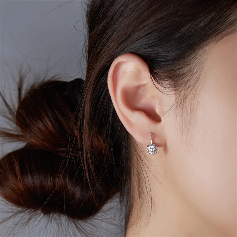 Huitan Simple Classic Silver Color Hoop Earrings for Women 4 Claw Design Cubic Zirconia Crystal Earrings Timeless Style Jewelry