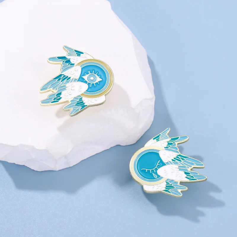 Angel Wings Enamel Pin Seraphim Pure Wings Lapel Pin Decorative Jewelry Brooche Cartoon Animal Accessories Badge for Friend Gift