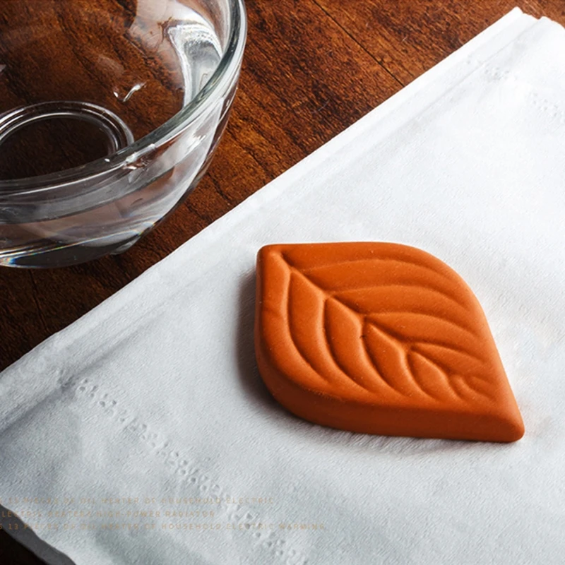Cigar Humidifier Natural Tobacco Moisturizer Reusable Leaf Clay Hydrostone