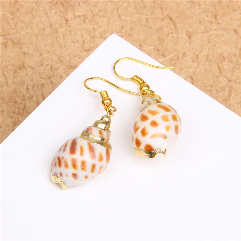 New In Natural Shell Sea Scallop Drop Earrings Boho Shell Drop Earrings for Women Femal Sea Beach Earrings Summer Jewelry Gifts