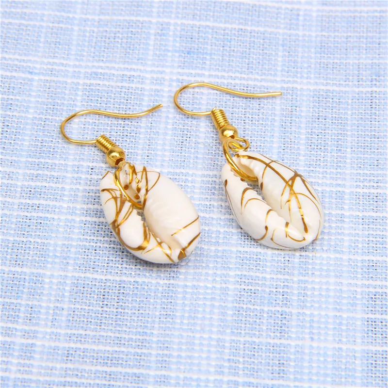 New In Natural Shell Sea Scallop Drop Earrings Boho Shell Drop Earrings for Women Femal Sea Beach Earrings Summer Jewelry Gifts