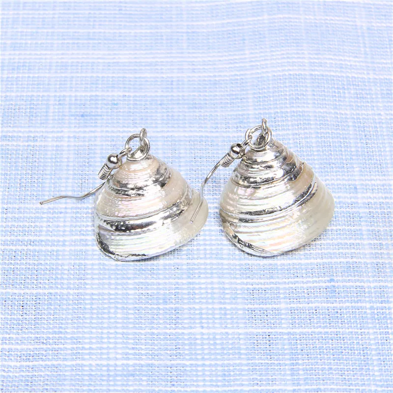 New In Natural Shell Sea Scallop Drop Earrings Boho Shell Drop Earrings for Women Femal Sea Beach Earrings Summer Jewelry Gifts