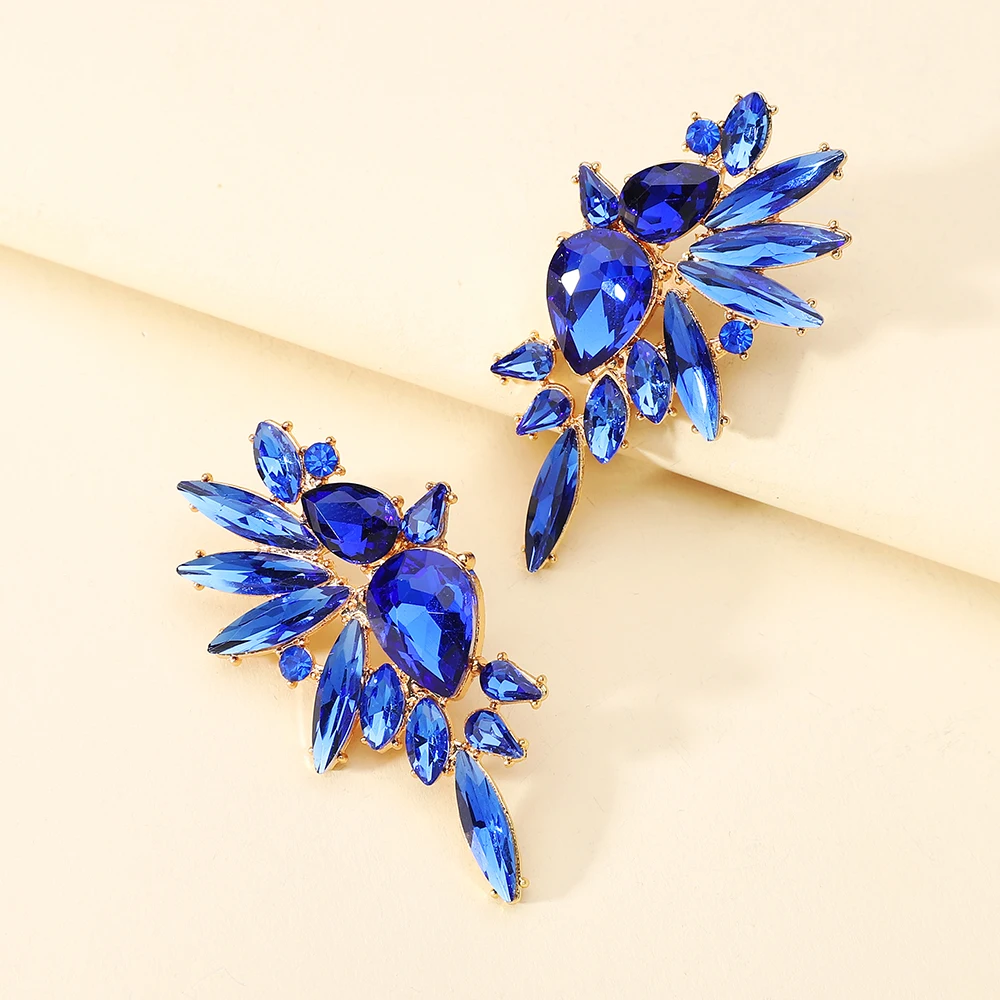 Vintage Sparkly Crystal Big Stud Earrings For Women 2023 Trendy Luxury Design Charm Piercing Wedding Party Statement Jewelry