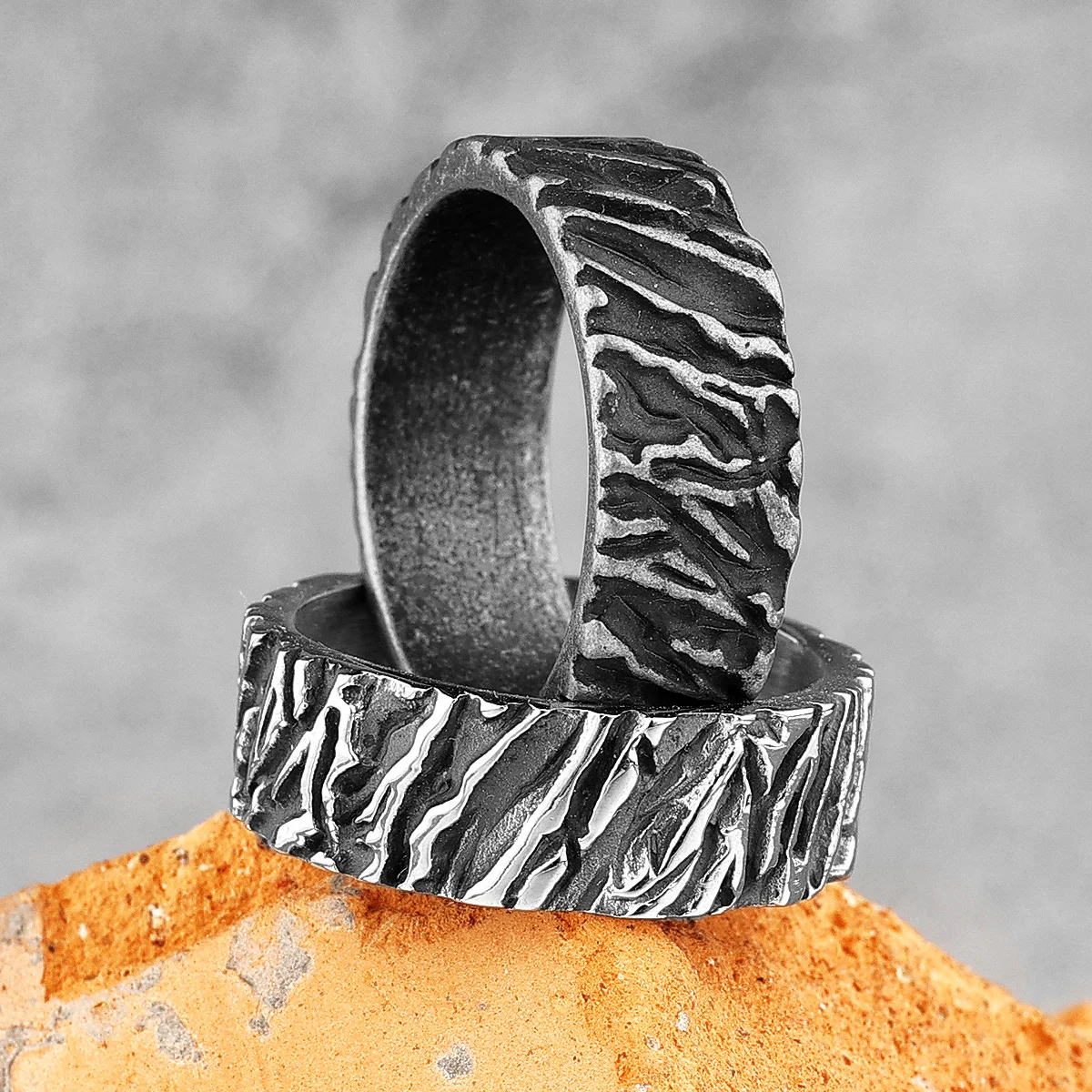 Simple Vintage Black Geometry Stainless Steel Mens Rings Trendy Charm for Male Boyfriend Biker Jewelry Creativity Gift Wholesale