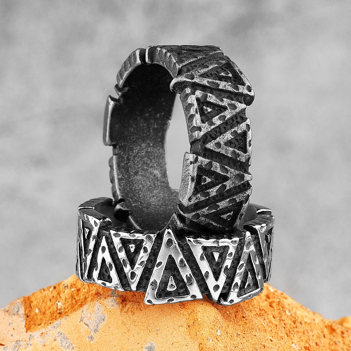Simple Vintage Black Geometry Stainless Steel Mens Rings Trendy Charm for Male Boyfriend Biker Jewelry Creativity Gift Wholesale