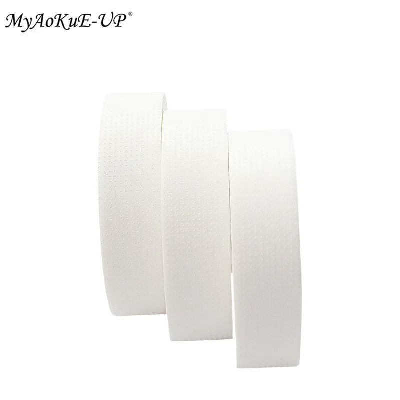 10 pcs Eyelash Paper Patches Japanese Insulating Tape for Eyelash Grafting Perforated Breathable Non-Woven Tape Makeup Tool