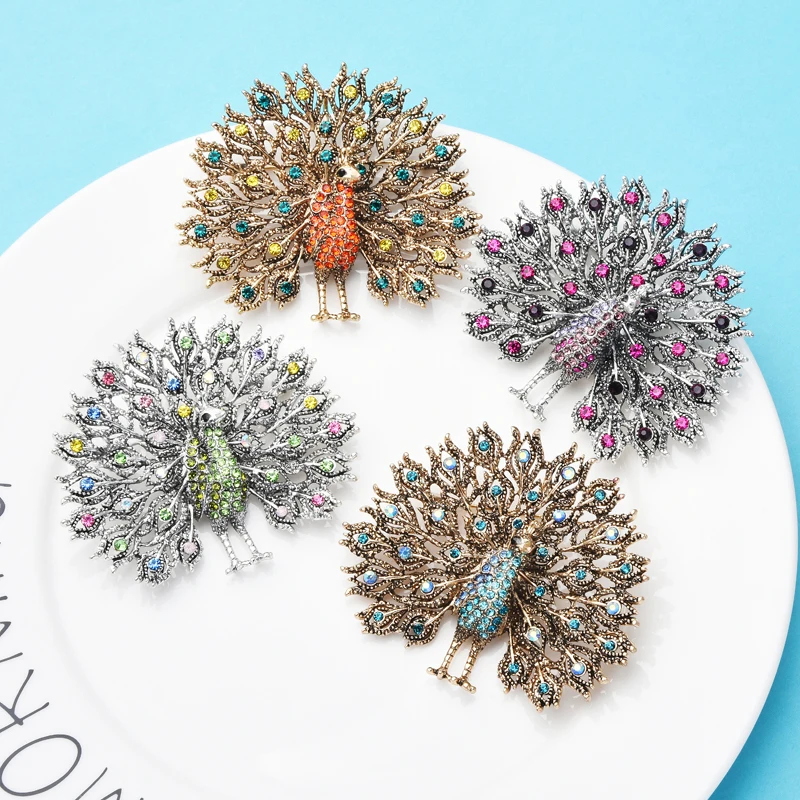 Wuli&baby Mulitcolor Big Sparkling Peacock Brooches Pins For Women Jewelry Gift 4 Colors Badge Scarf Buckle