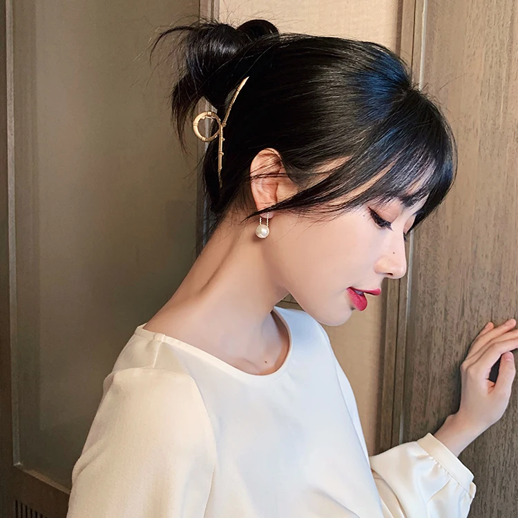 Simple Elegant Small Pearl Pendant Earrings For Woman 2020 New Fashion Jewelry Party Ladies' Unusual Dangle Earrings Accessories