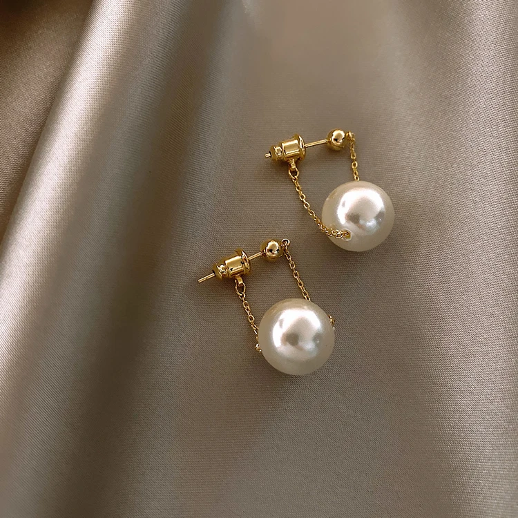 Simple Elegant Small Pearl Pendant Earrings For Woman 2020 New Fashion Jewelry Party Ladies' Unusual Dangle Earrings Accessories