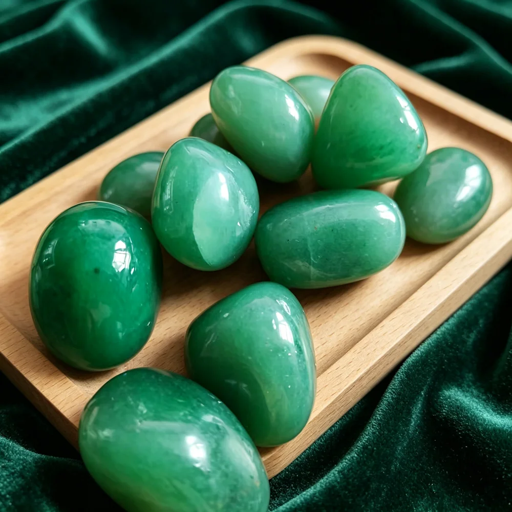 Natural Green Aventurine Quartz Crystal Stone Jade Tumbled Reiki Healing Crystal Stone and Minerals Home Decoration Stone
