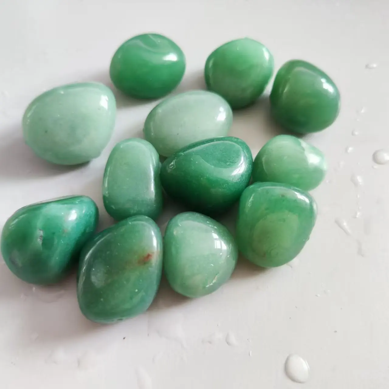 Natural Green Aventurine Quartz Crystal Stone Jade Tumbled Reiki Healing Crystal Stone and Minerals Home Decoration Stone