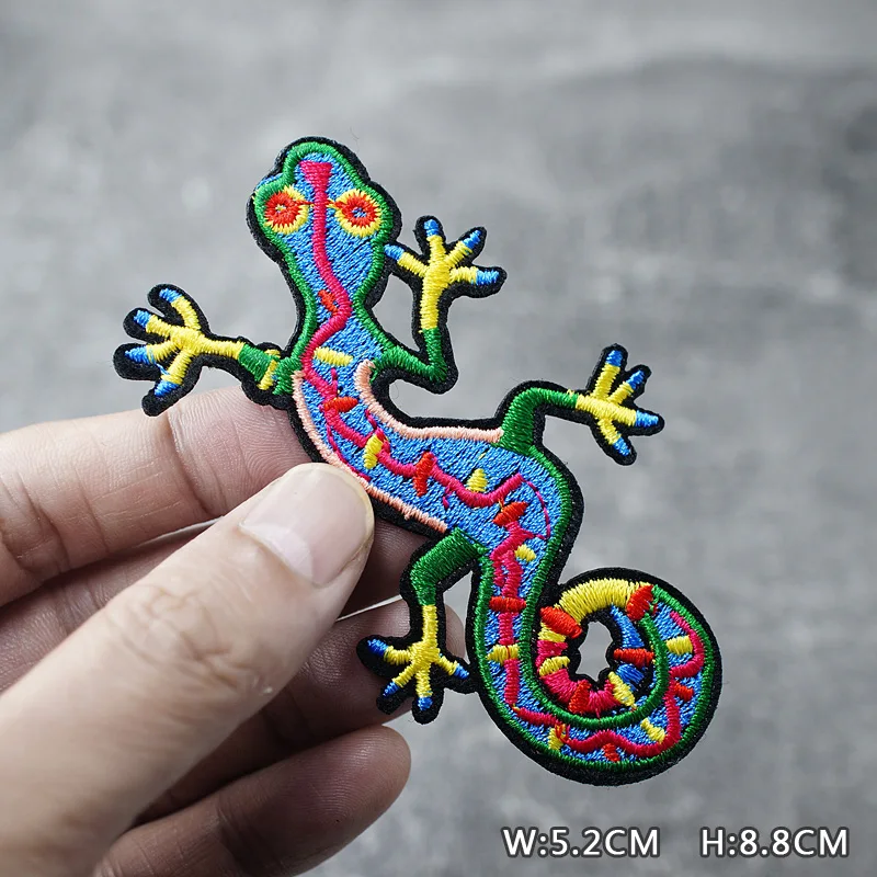 HEART EYE DIY Child Patches Embroidery For T-Shirt Iron On Appliques Clothes Jeans Stickers Badges Parche ROCK MUSIC PUNK