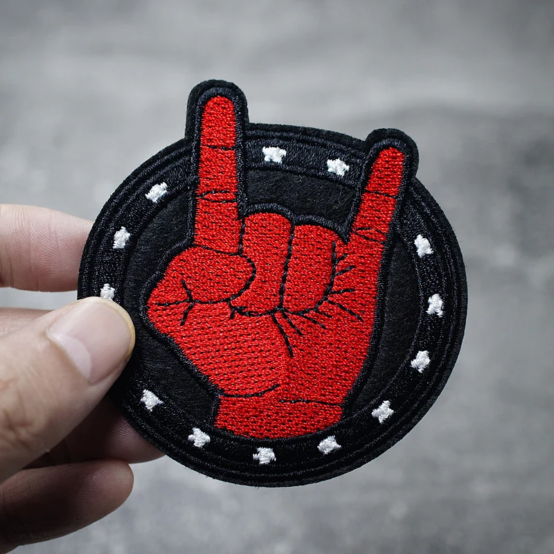 HEART EYE DIY Child Patches Embroidery For T-Shirt Iron On Appliques Clothes Jeans Stickers Badges Parche ROCK MUSIC PUNK