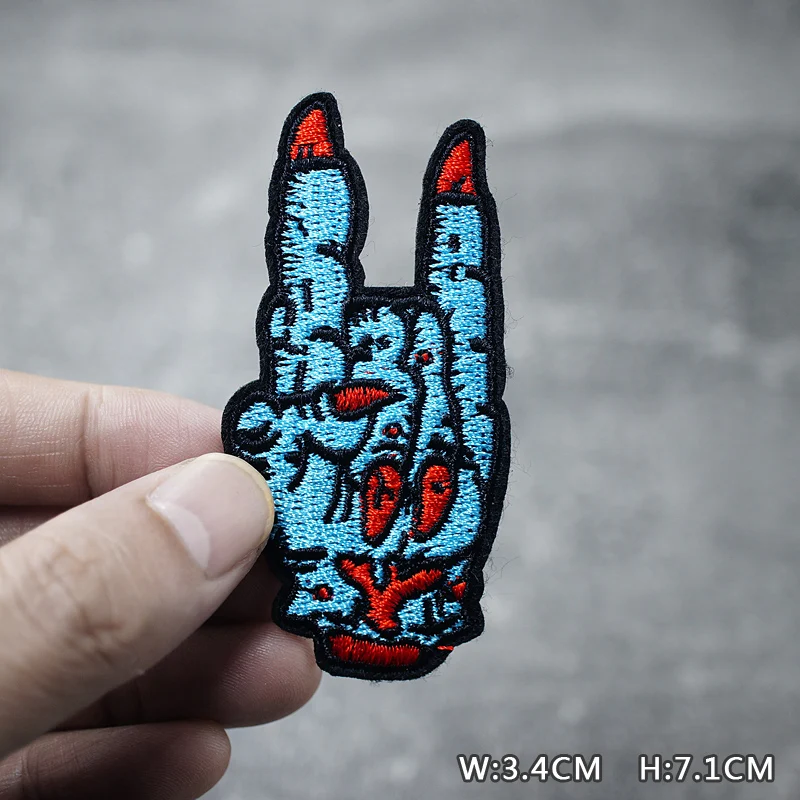 HEART EYE DIY Child Patches Embroidery For T-Shirt Iron On Appliques Clothes Jeans Stickers Badges Parche ROCK MUSIC PUNK